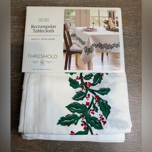 Holly Berry Tablecloth - Threshold